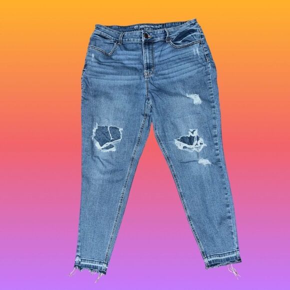 M Jeans by Maurices Hi Rise Distressed Raw Cuff Crop Jeans Size XL 33x28 #20 - Picture 8 of 8